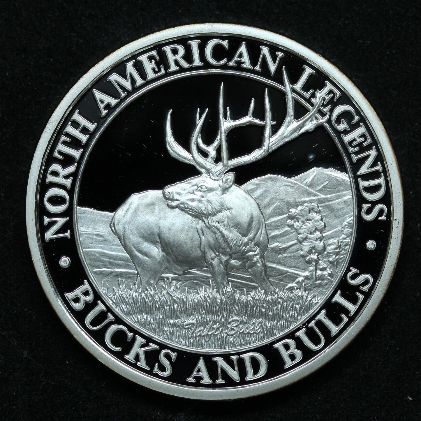 1 oz .999 Fine Silver - North American Hunting Club Bucks & Bulls - Taft Bull w/ Capsule