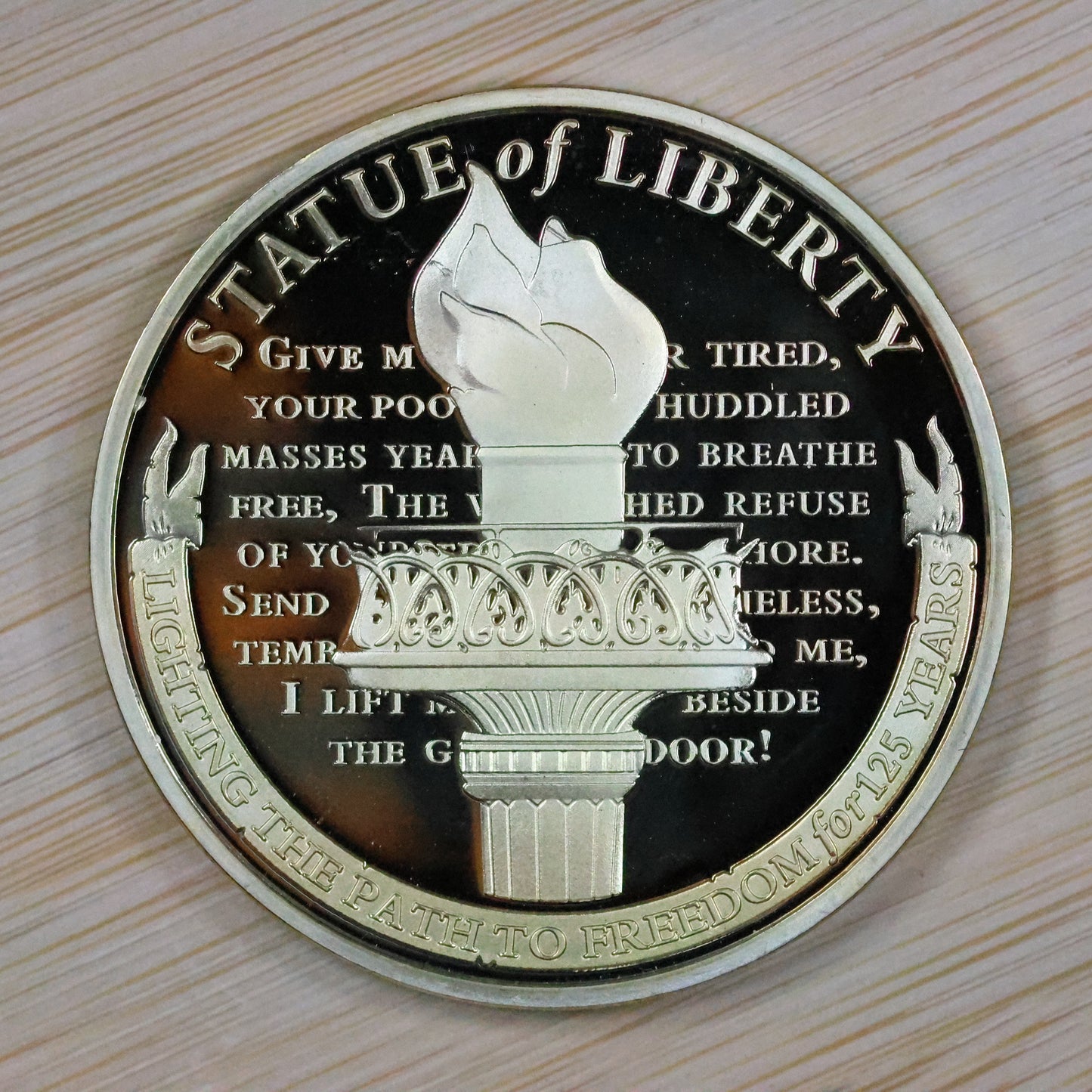 American Mint Symbol of Democracy Medal 40 MM In Cap