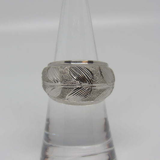 18k White Gold Etched Dome Style Ring - Leaves Vine - Sz 6.25