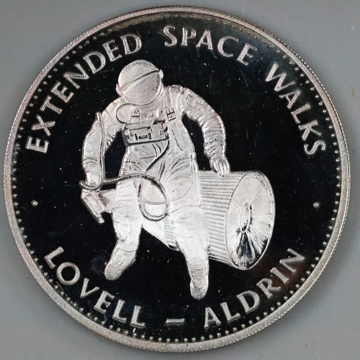 Danbury Mint Men In Space - Gemini XII Extended Space Walk Sterling Silver Proof Coin Medal