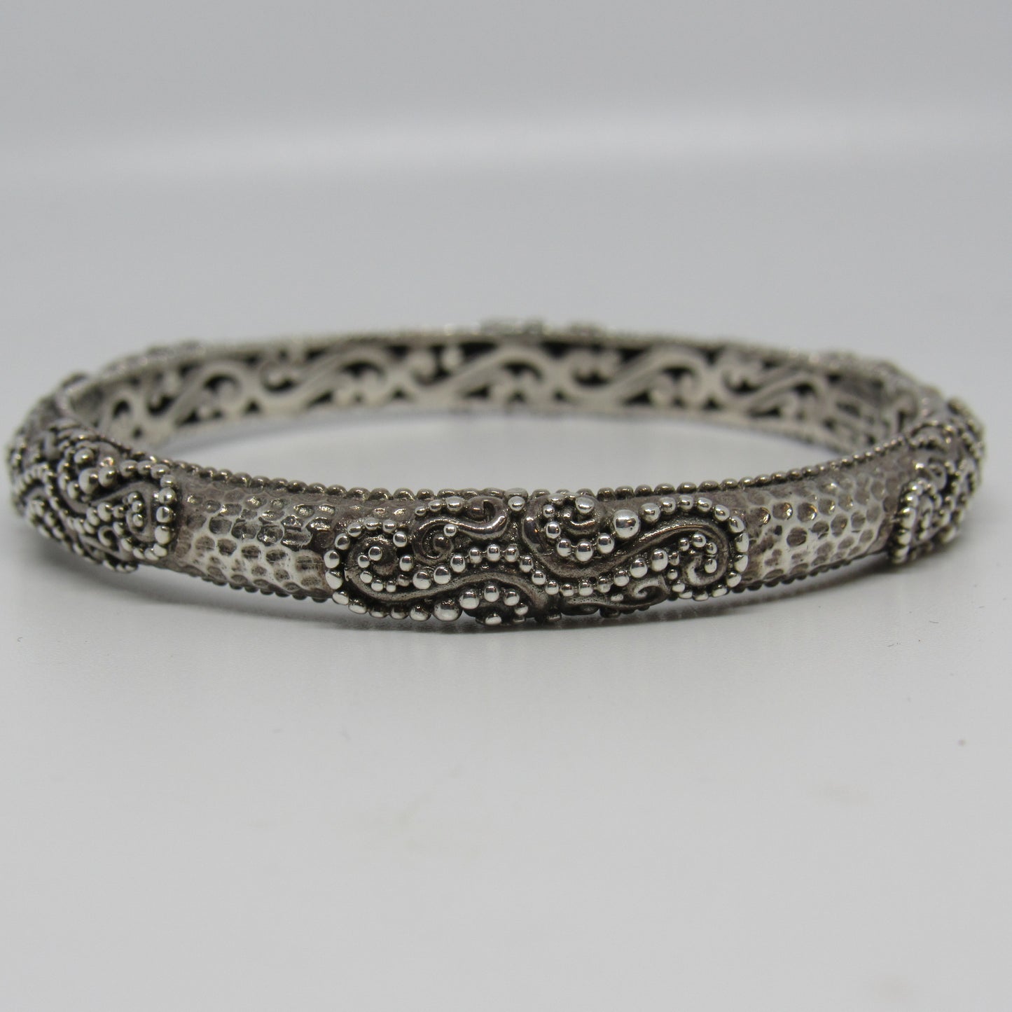 Sarda 925 Sterling Silver Artisan of Bali Hinged Bangle Bracelet - 7 inch