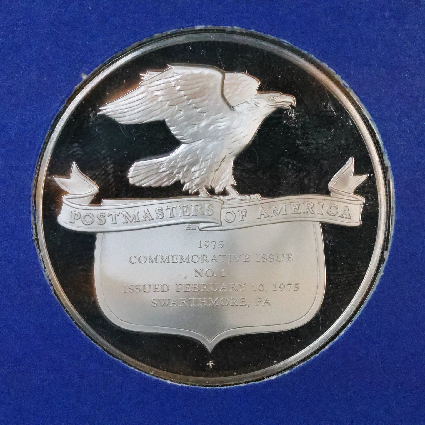 1975 Postmasters of America STERLING SILVER Art Round - No. 1 Benjamin West