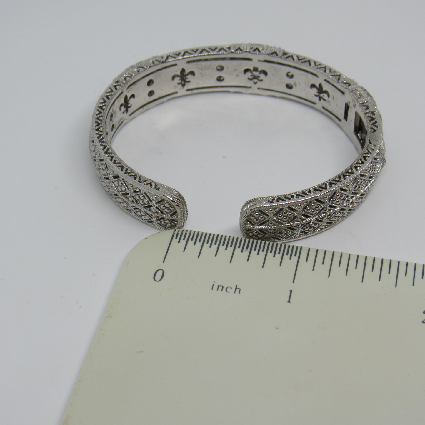 Judith Ripka Estate Pia Diamonique Hinged Cuff - 6 inch