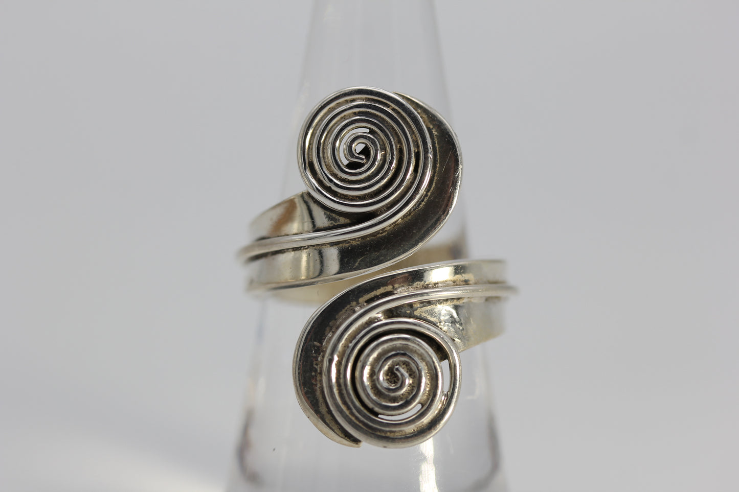 Taxco Mexico TC-208 Sterling Silver 925 Swirl Circle Bypass Wrap Ring - 8.9 g Size ~8