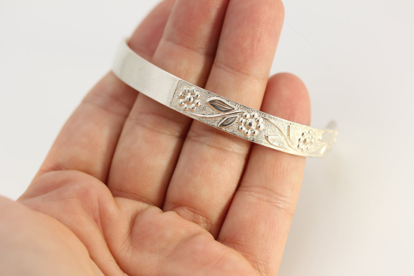 Vintage YDL Y De Lima Trinidad Sterling Silver Large Cuff Bracelet Engravable - 20.9 gr 8 in