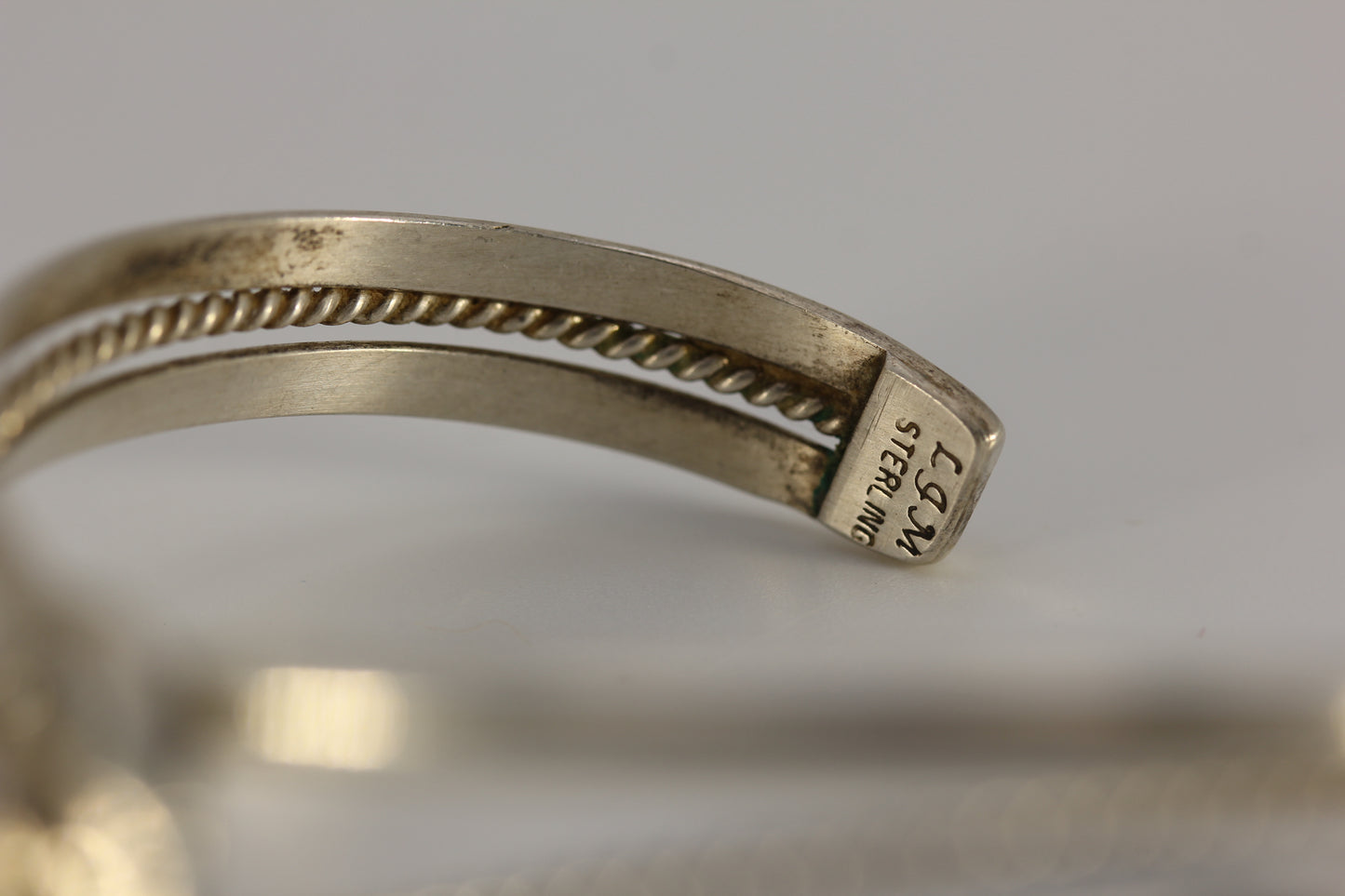 Vintage Navajo Sterling Silver Pink Mother of Pearl? Signed LJM Cuff Bracelet - 15.5 gr 6 in