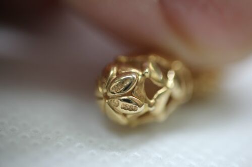 14k Yellow Gold Diamond Cut Pineapple Pendant Charm