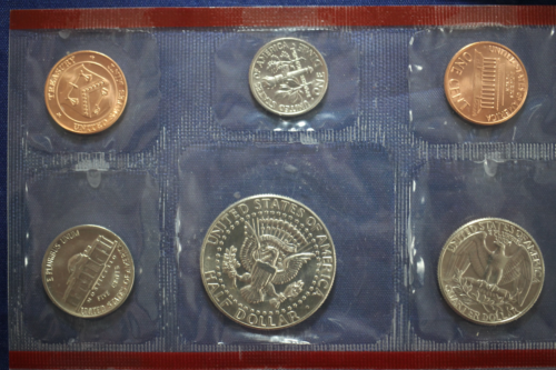 1986 Uncirculated Mint Set P and D Special Packaging