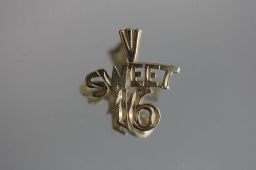 14k Yellow Gold Sweet 16 Charm Pendant - .74 Grams