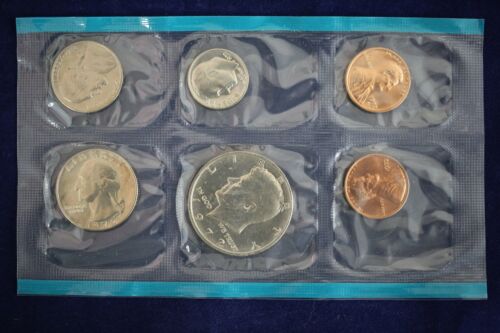 1972 P&D Uncirculated U.S. Mint Set w/ Original Packaging