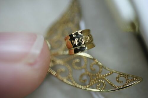 14k Yellow Gold Filigree Hummingbird Pendant - Honolulu Jewelry Company