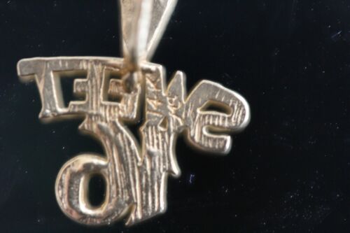 14k Yellow Gold Sweet 16 Charm Pendant - .74 Grams