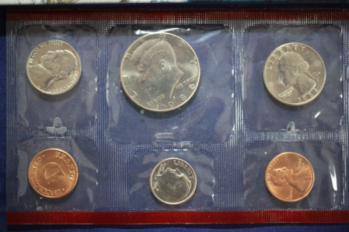 1986 Uncirculated Mint Set P and D Special Packaging