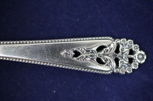 International Queen's Lace Sterling Silver Baby Spoon - No Mono