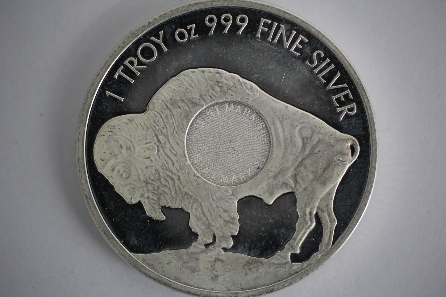 1 oz .999 Fine Silver - Sunshine Minting Buffalo Design SI Mint Mark - Spots/Marks