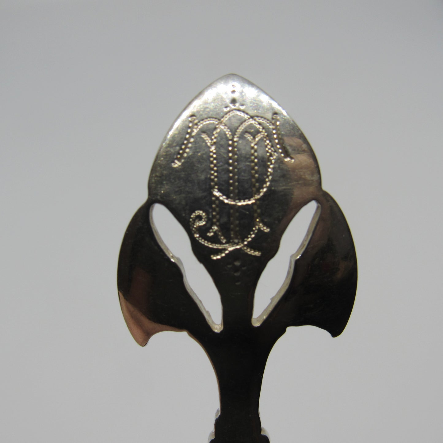 Gorham Lotus Sterling Silver Bucket Style Cream Ladle - Mono