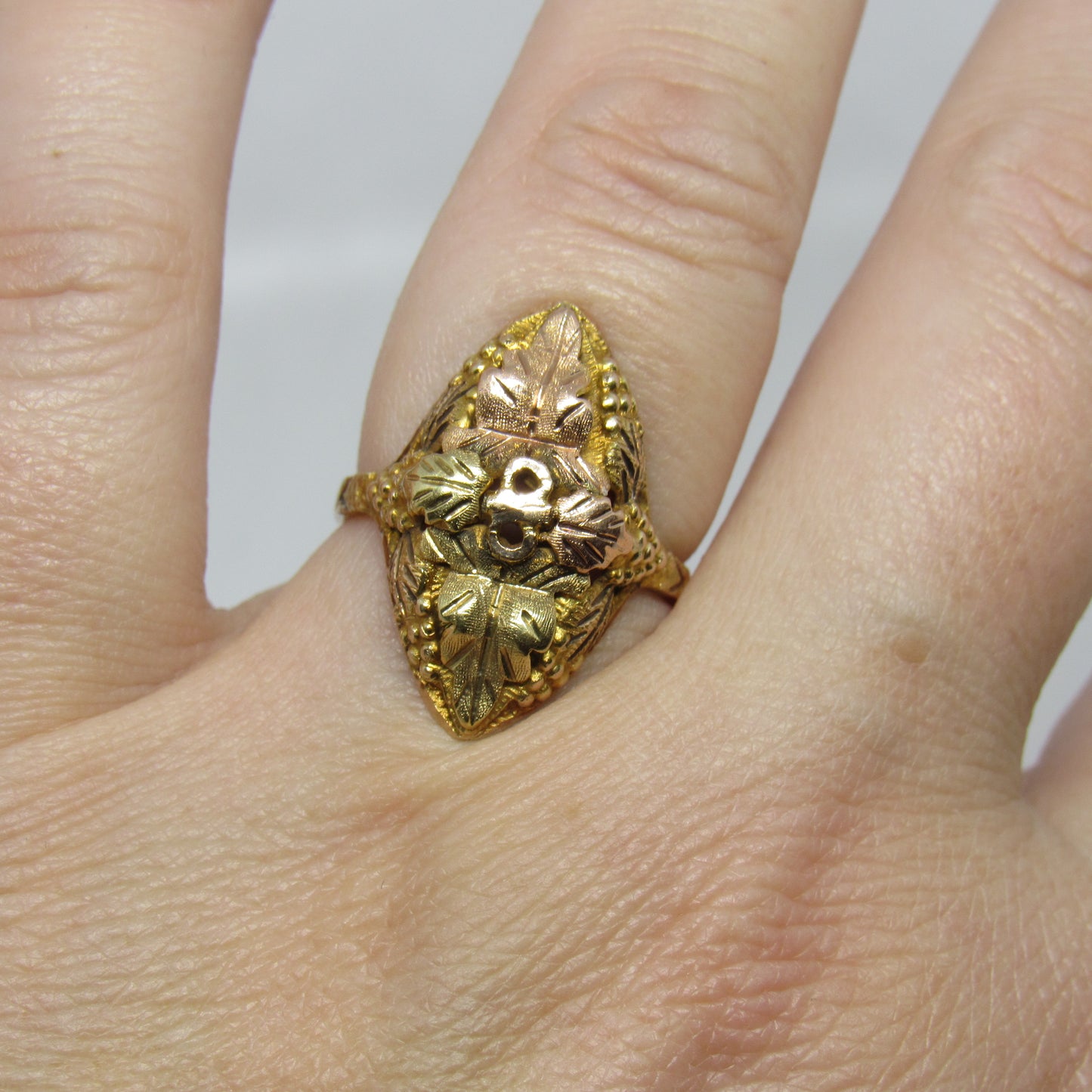 10k Tri Color Black Hills Gold Leaves Grapes Ring Marquise Diamond Shaped Face - Sz 7