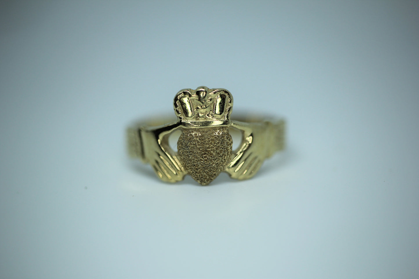 14K Yellow Gold Claddagh Promise Friendship Ring Band - Sz 6.25