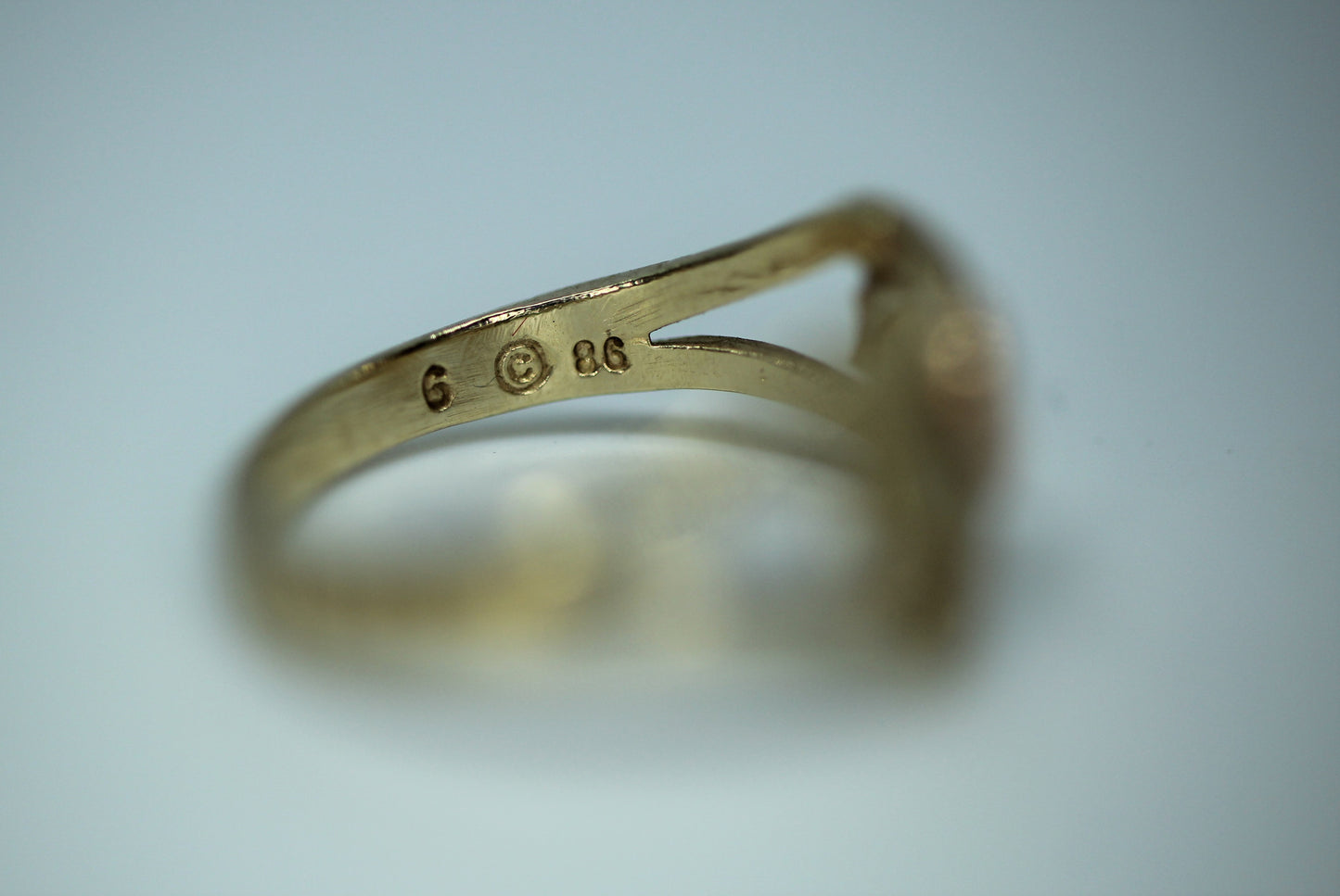 14K Yellow & Rose Gold Bow Heart Michael Anthony Ring Band - Sz 3