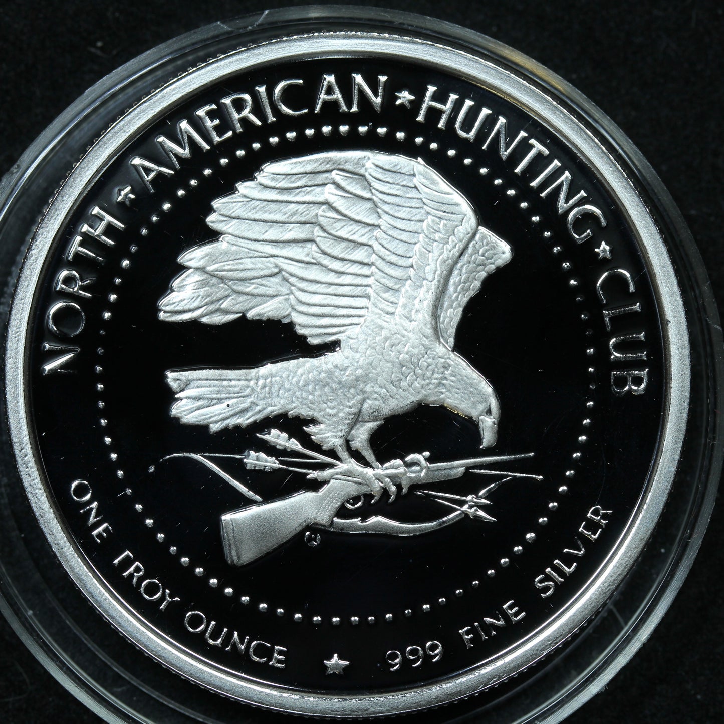 1 oz .999 Fine Silver - North American Hunting Club Bucks & Bulls - Mundy Buck w/ Capsule