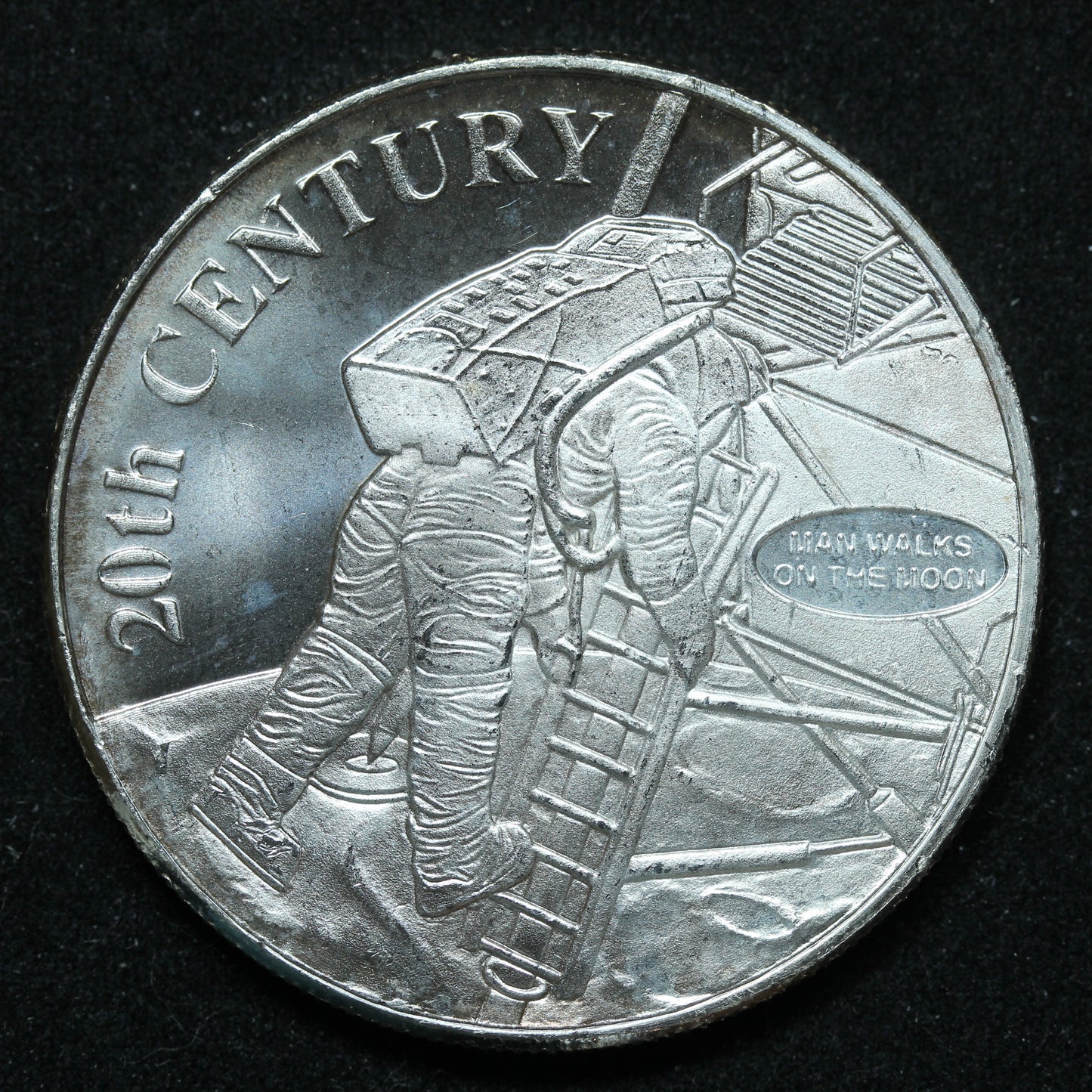 1 oz .999 Fine Silver - 20th Century Millennium 2000 Astronaut