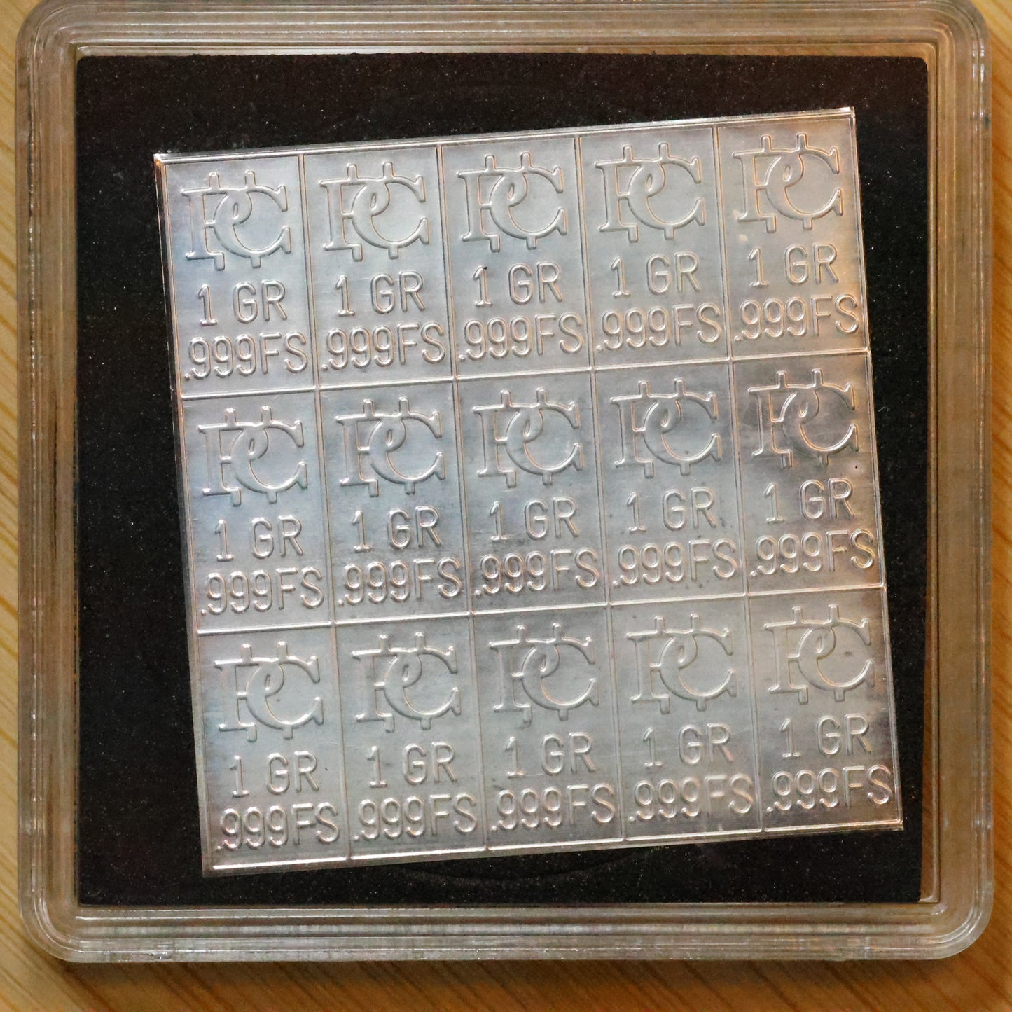 15 Patriots Coin Silver Bars 1-GRAIN Each .999 Fine Silver w/ Plastic Holder