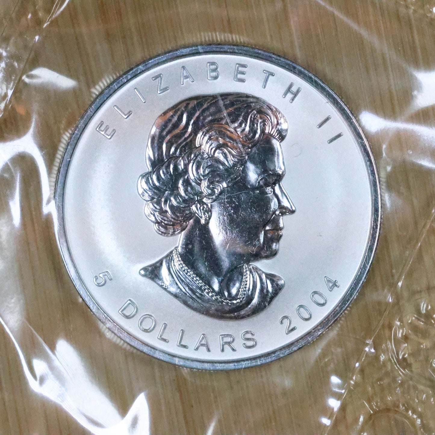 2004 1 oz Silver Canada $5 Maple Leaf Zodiac - Sealed - Leo Privy