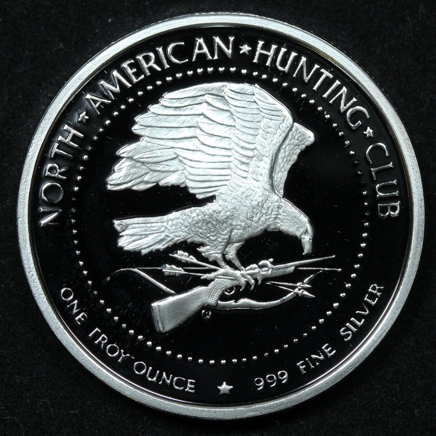 1 oz .999 Fine Silver - North American Hunting Club - Badlands Bull w/ Capsule