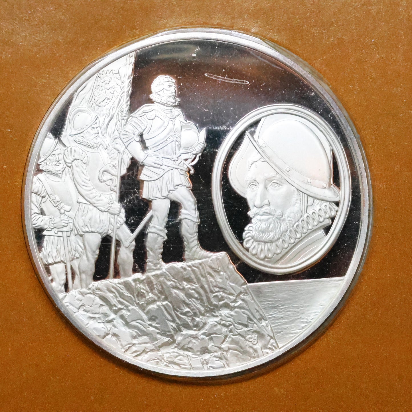 Franklin Mint The Great Explorers STERLING SILVER Art Round - Vasco Nunez De Balboa