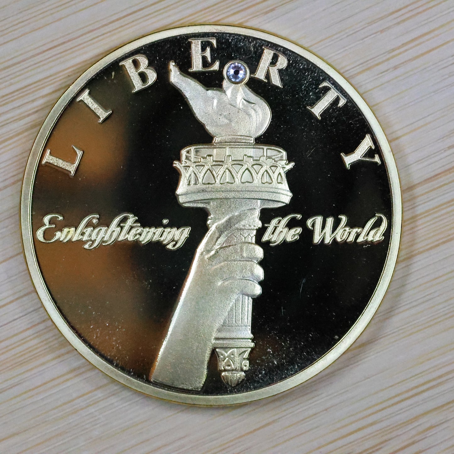 American Mint Enlightening the World Medal 40 MM In Cap