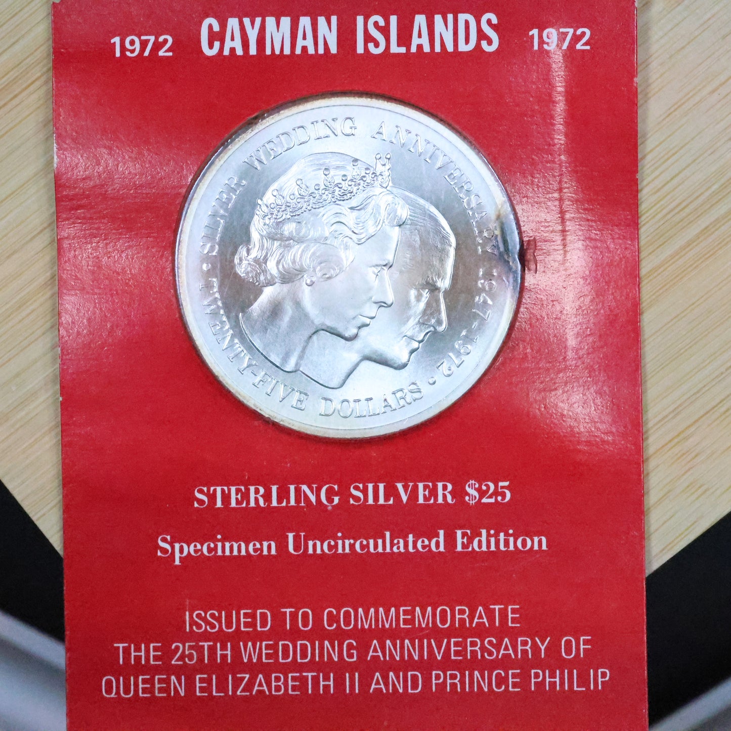 1972 Cayman Islands $25 Dollar Elizabeth II & Prince Philip 25th Anniv. UNC Sterling Silver Coin in OGP