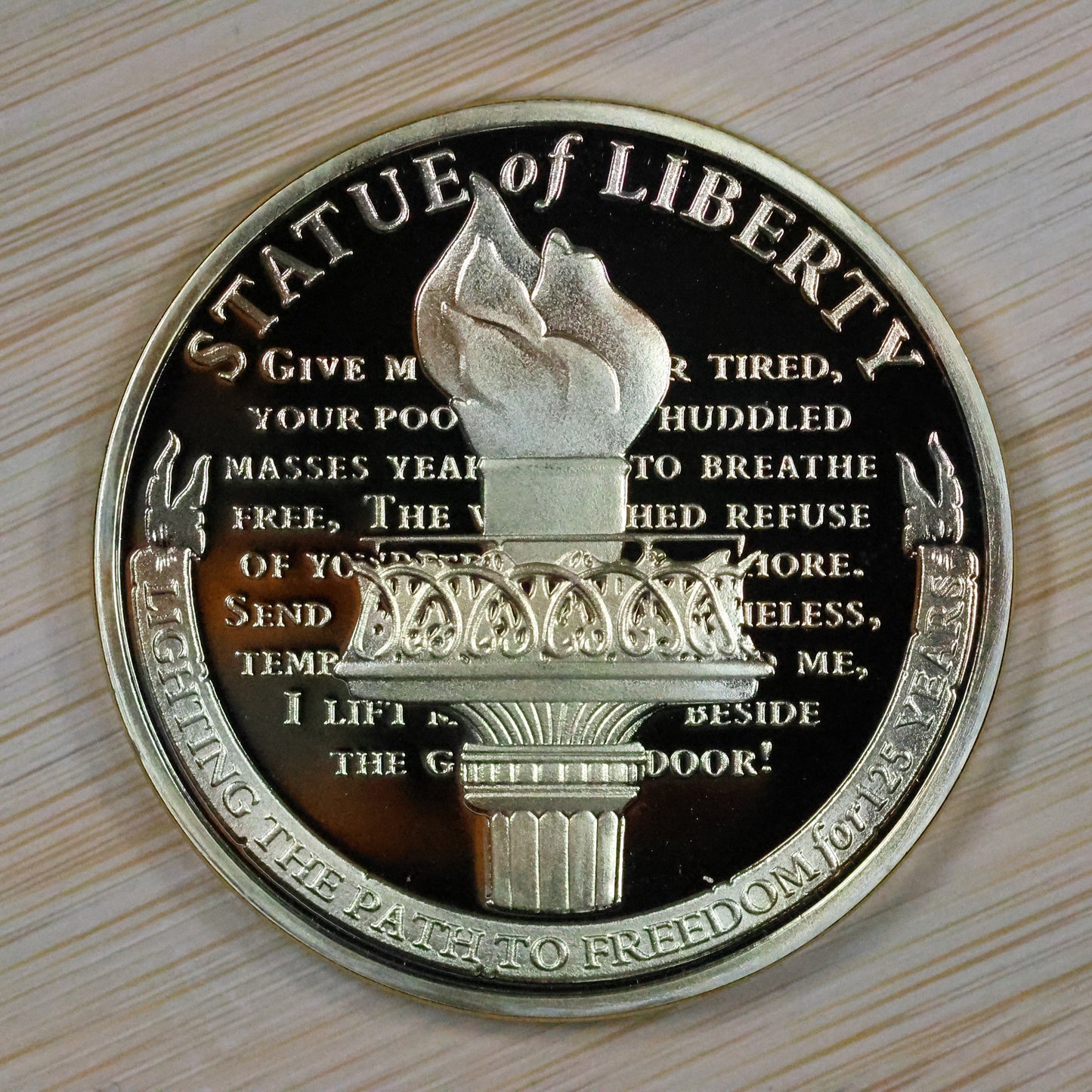 American Mint Liberty Independence Medal 40 MM In Cap