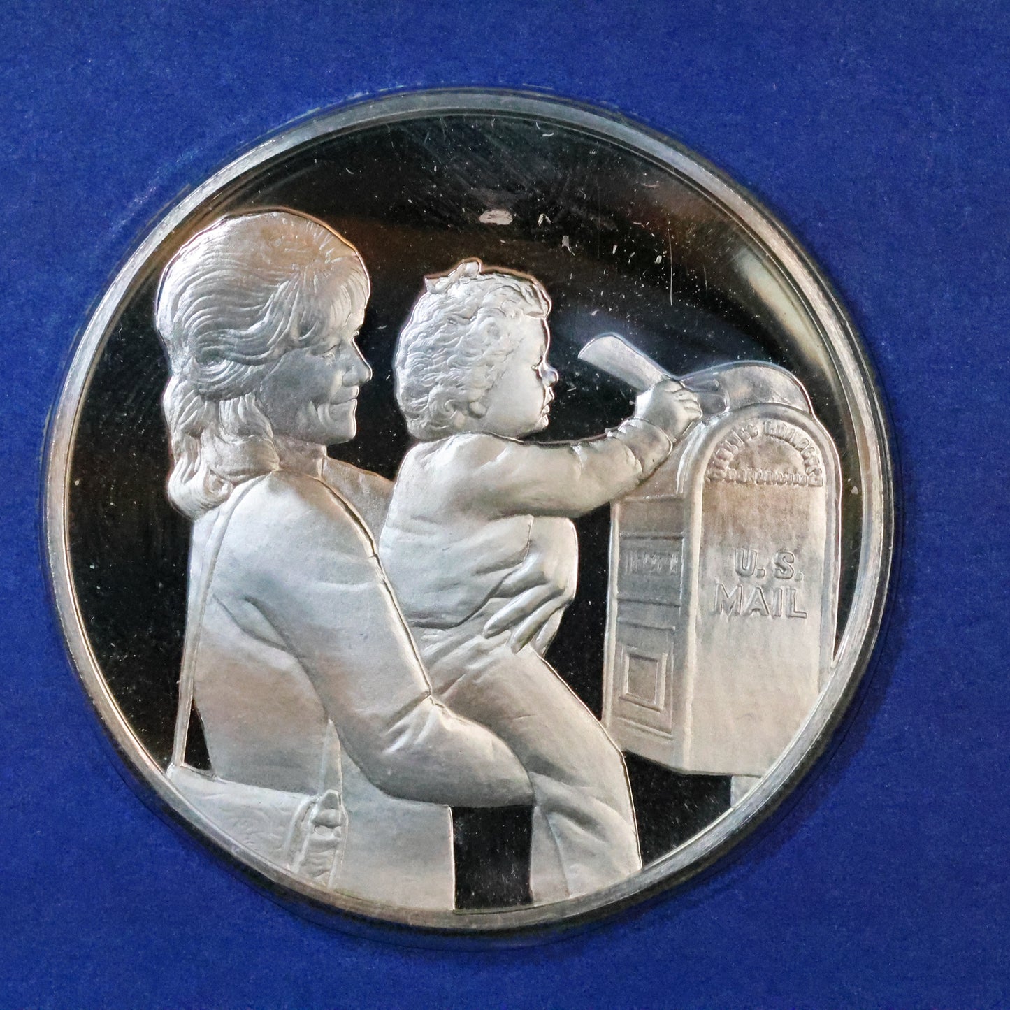 1973 Postmasters of America STERLING SILVER Art Round - No. 41 US Postal Employees