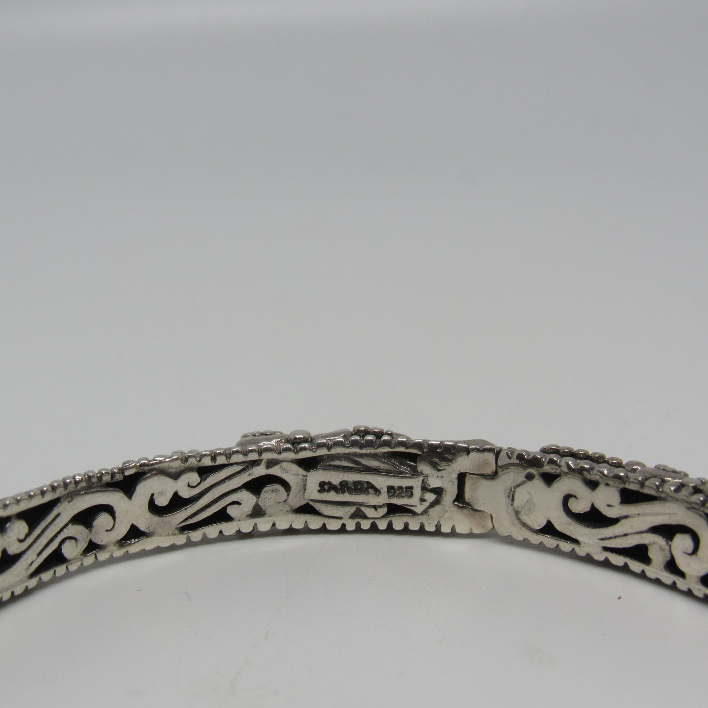 Sarda 925 Sterling Silver Artisan of Bali Hinged Bangle Bracelet - 7 inch