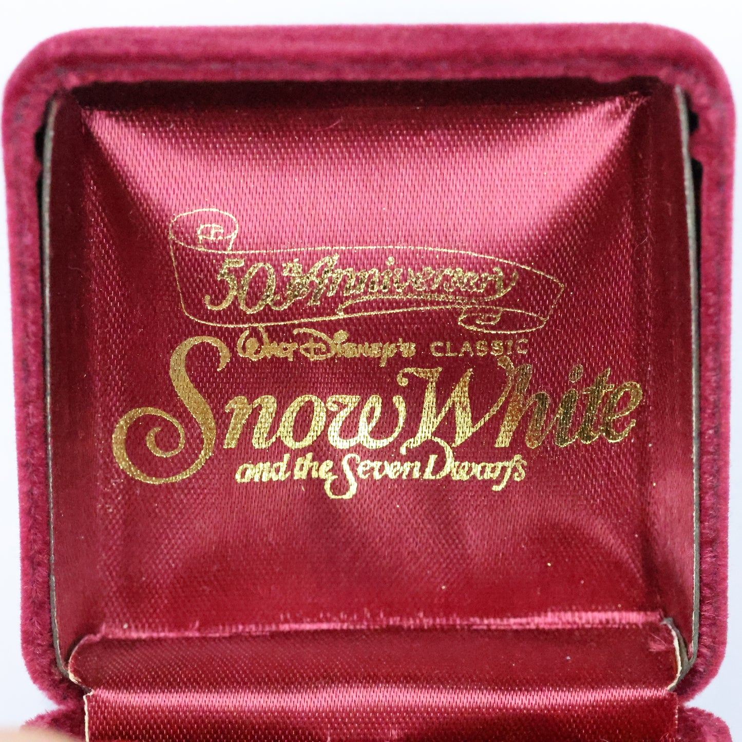 1 oz .999 Fine Silver - 1987 Snow White Disney 'Happy' w/ Box & COA