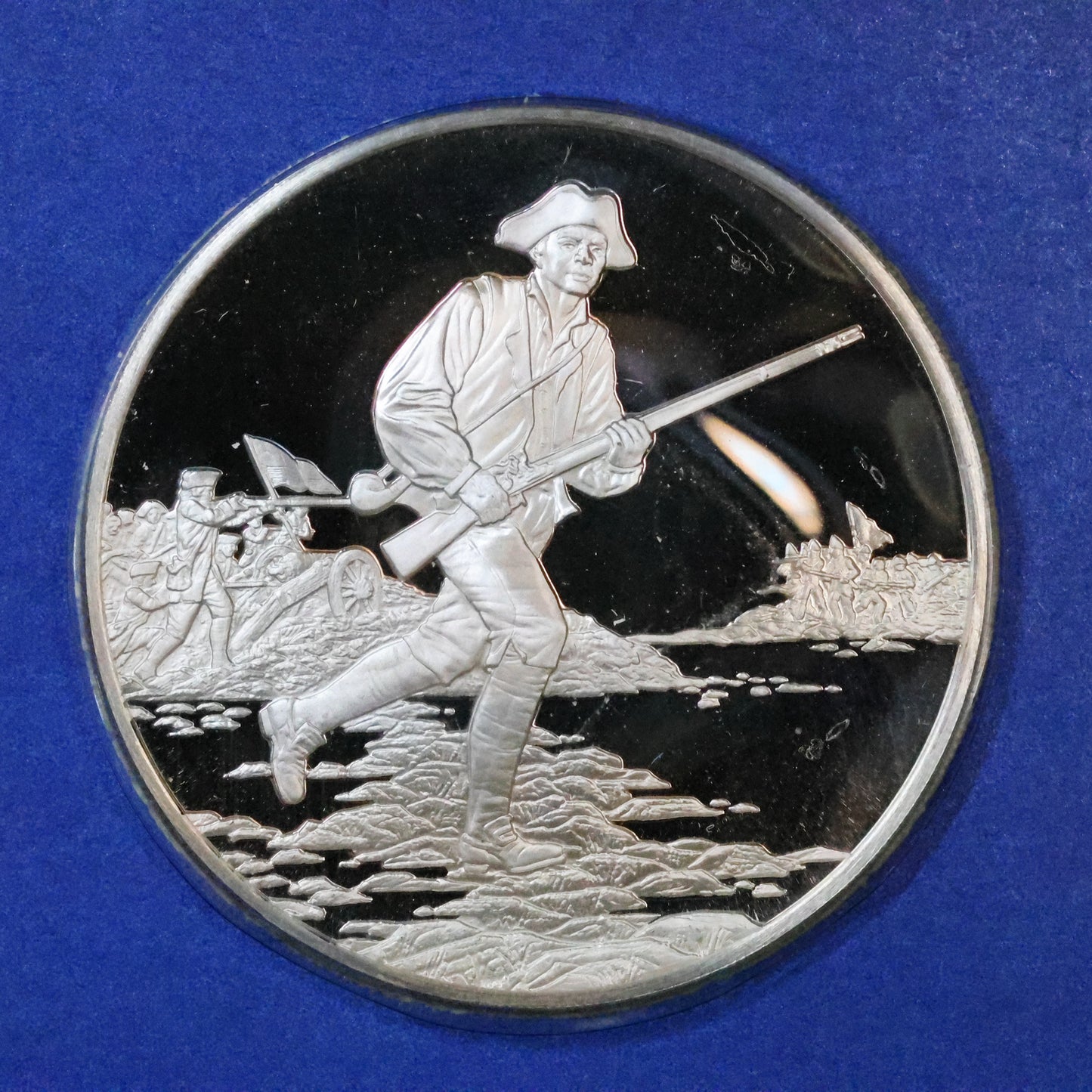 1975 Postmasters of America STERLING SILVER Art Round - No. 4 Contributors to the Cause-Salem Poor