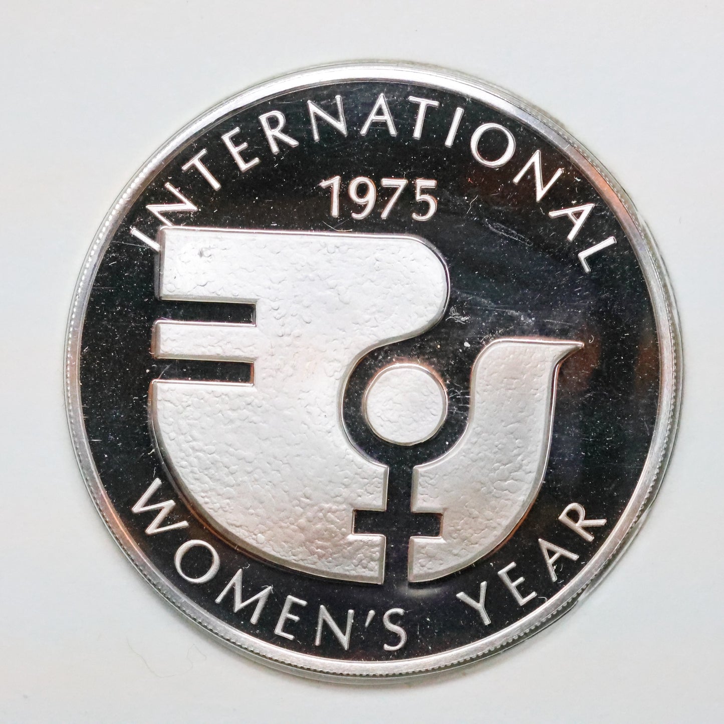 Franklin Mint United Nations STERLING SILVER Art Medals - International Women's Year
