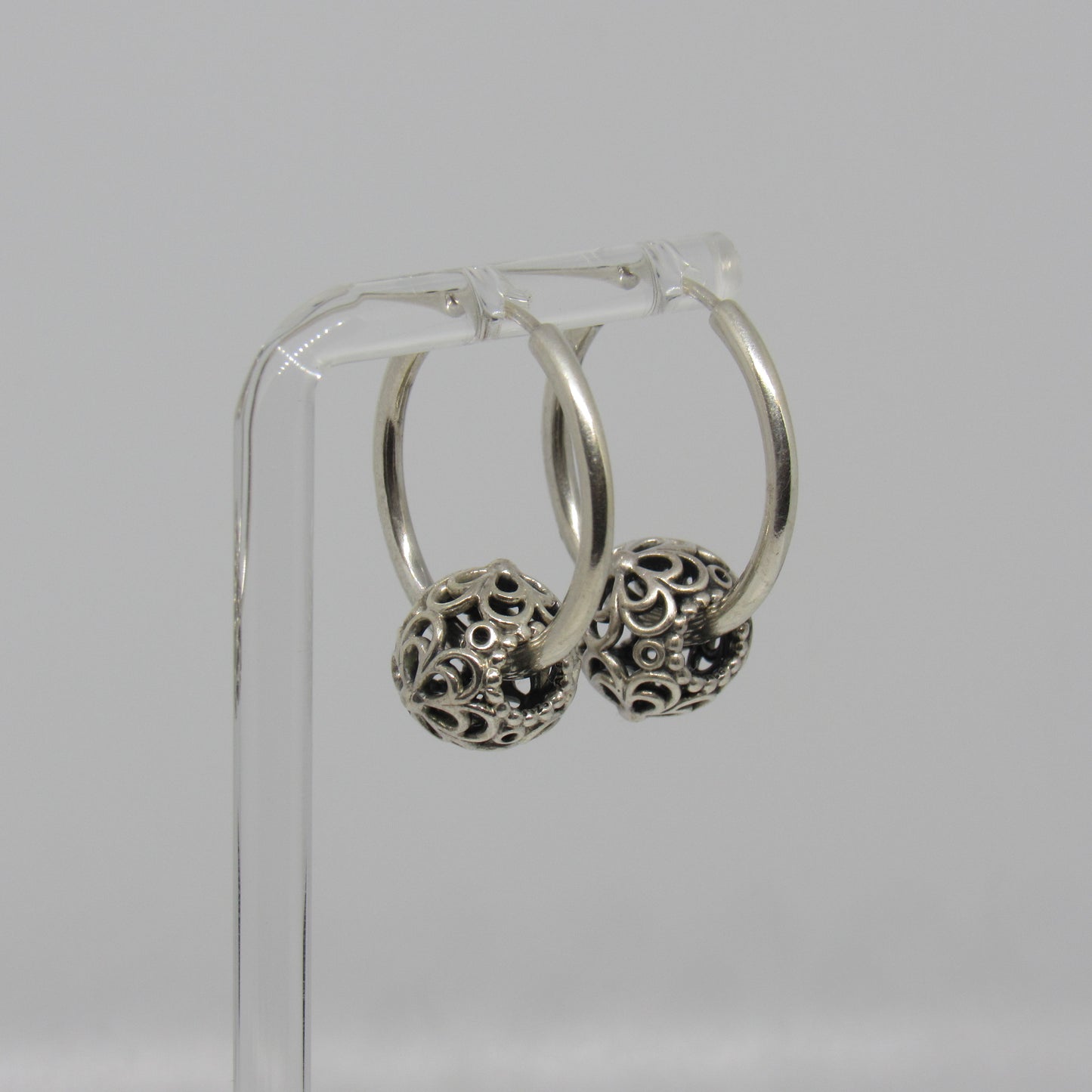 Pandora Sterling Silver Hoop Earrings w/ Picking Daisies Flower Charms