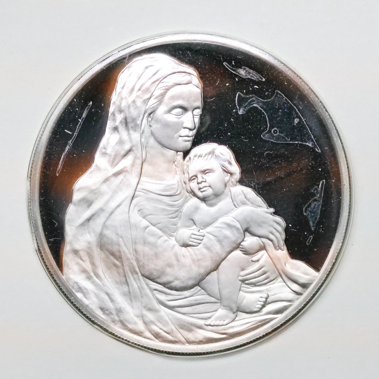 1975 Postmasters of America STERLING SILVER Art Round - No. 22 Madonna & Child