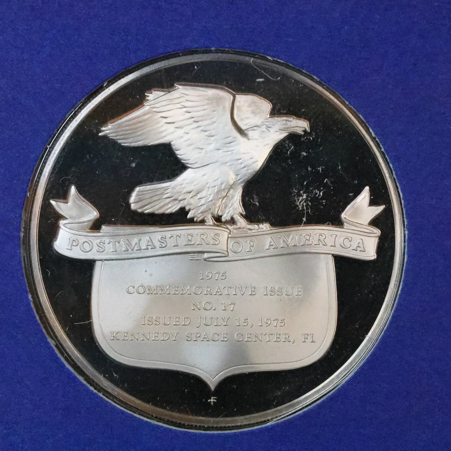 1975 Postmasters of America STERLING SILVER Art Round - No. 17 Apollo-Soyuz Space Mission