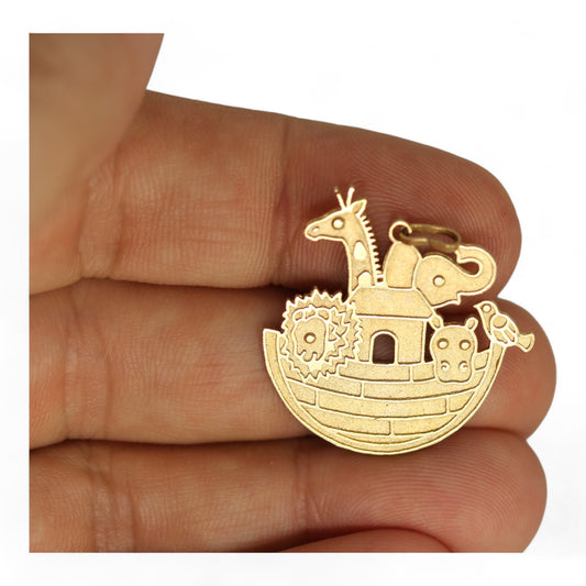 14k Yellow Gold Noah's Ark Pendant ~1.25" x 1"