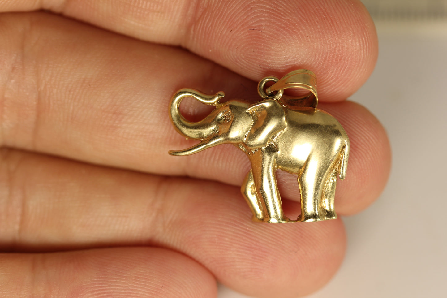 14k Yellow Gold Elephant Pendant Charm ~1" 2.1 gr