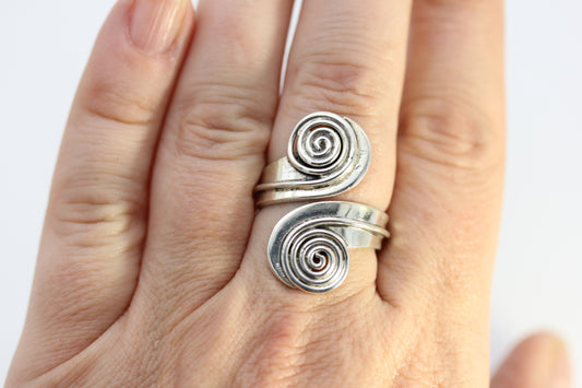 Taxco Mexico TC-208 Sterling Silver 925 Swirl Circle Bypass Wrap Ring - 8.9 g Size ~8