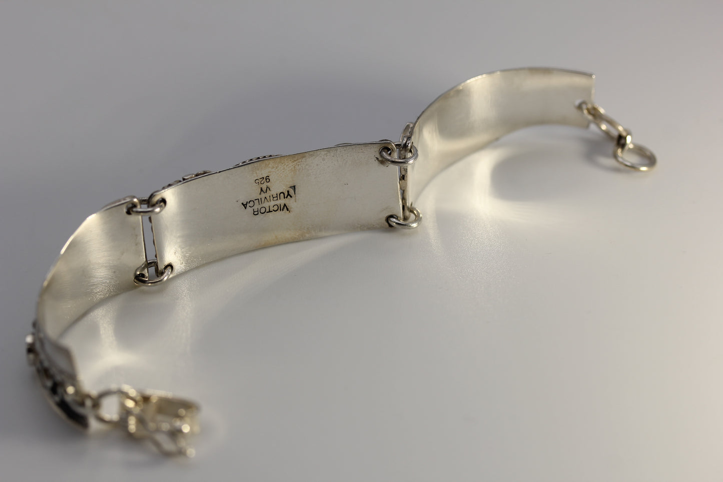 Vintage Victor Yurivilca Green Stone Bracelet ~6 in 23.2 grams