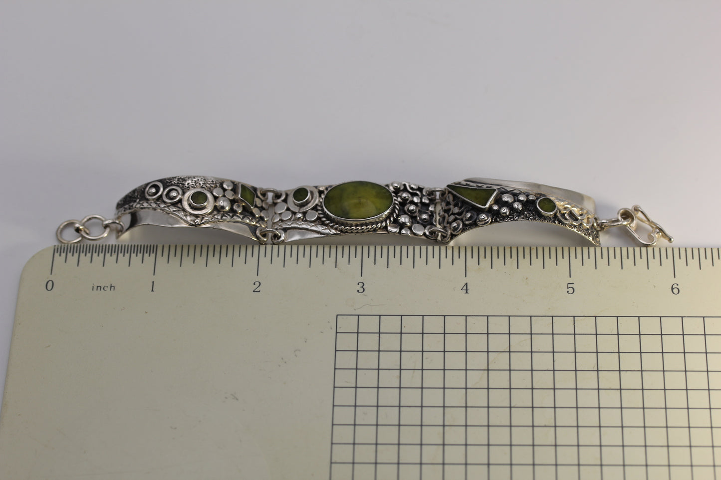 Vintage Victor Yurivilca Green Stone Bracelet ~6 in 23.2 grams