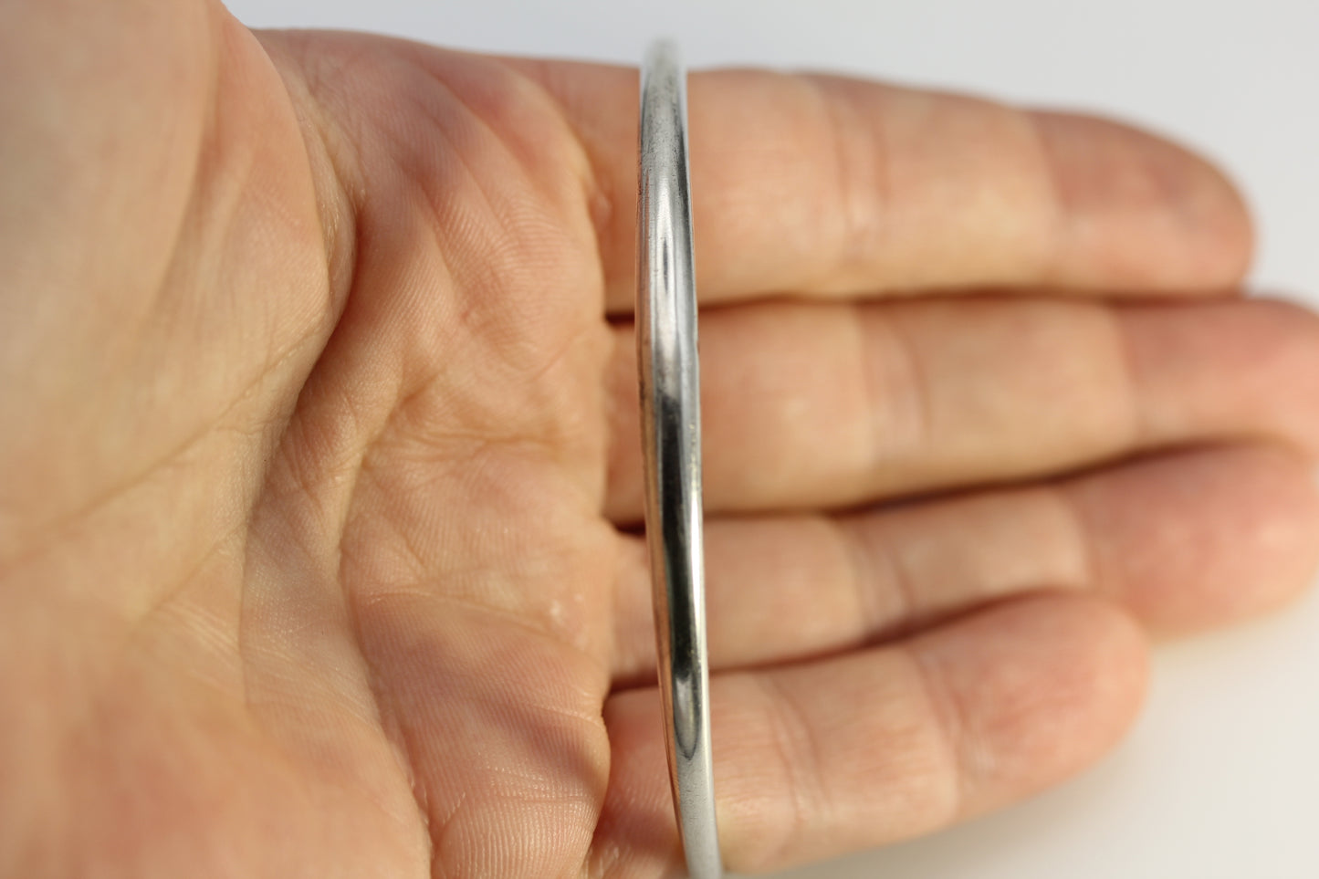 Vintage Ed Levin Sterling Silver 925 Tapered Oval Bangle Bracelet - ~7 inch 8.3 g