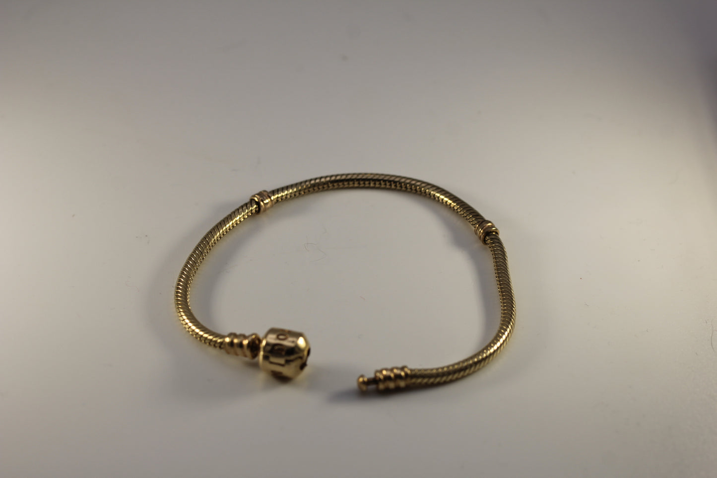 Pandora Moments 14k Yellow Gold Snake Chain Bracelet Barrel Clasp 7.5in (19cm)
