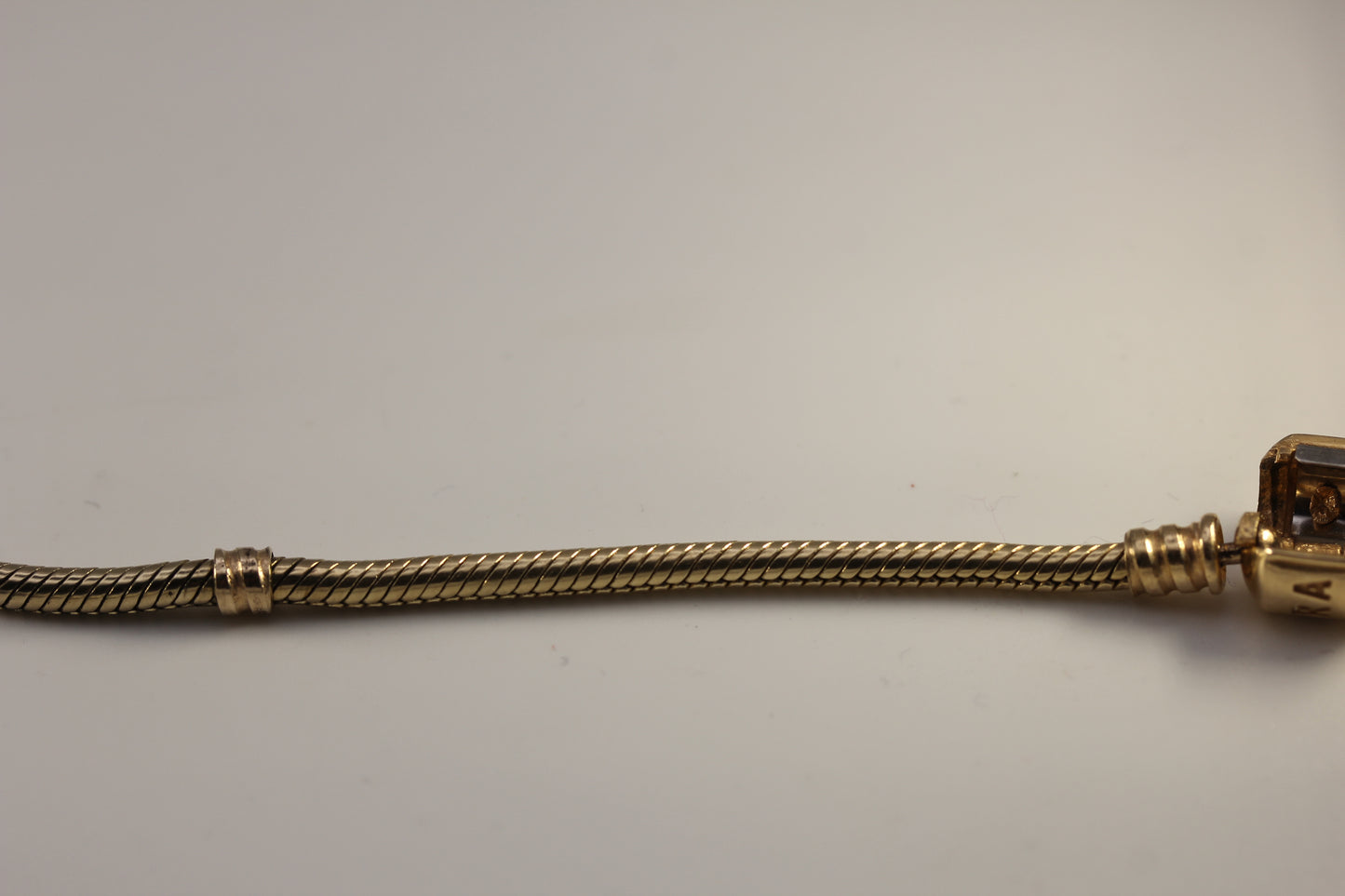 Pandora Moments 14k Yellow Gold Snake Chain Bracelet Barrel Clasp 7.5in (19cm)