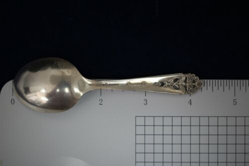 International Queen's Lace Sterling Silver Baby Spoon - No Mono