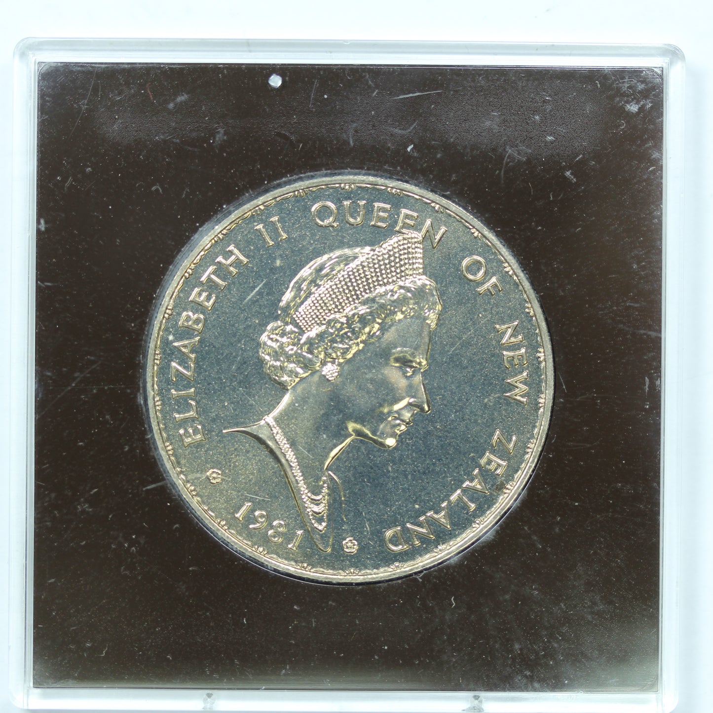 1981 New Zealand NZ $1 Coin Royal Visit BU in Perspex Case